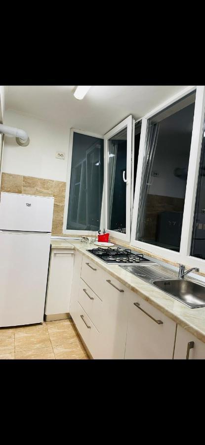 Studio Modern. Бухарест Екстер'єр фото